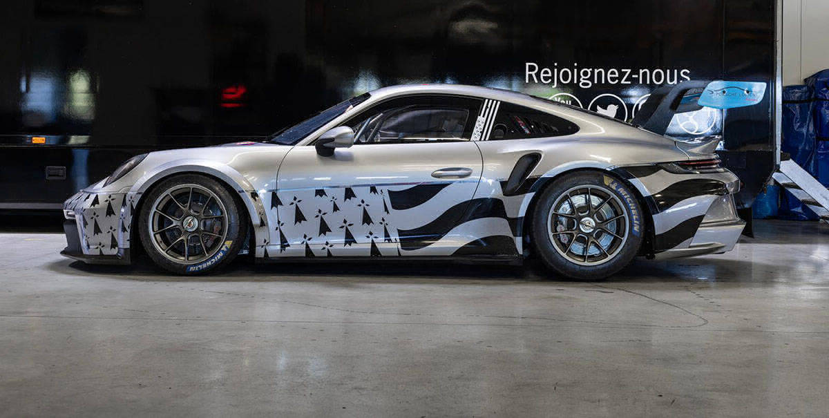 Porsche 992 Cup Car 16